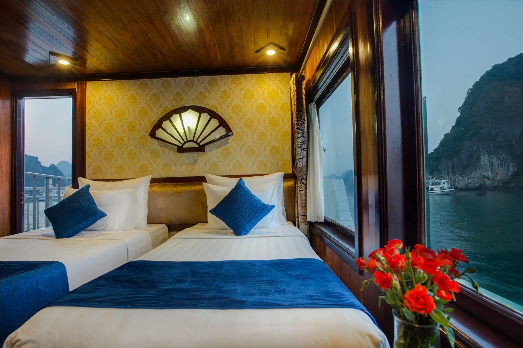 Flamingo Luxury Cruises Hotel Ha Long Exterior photo