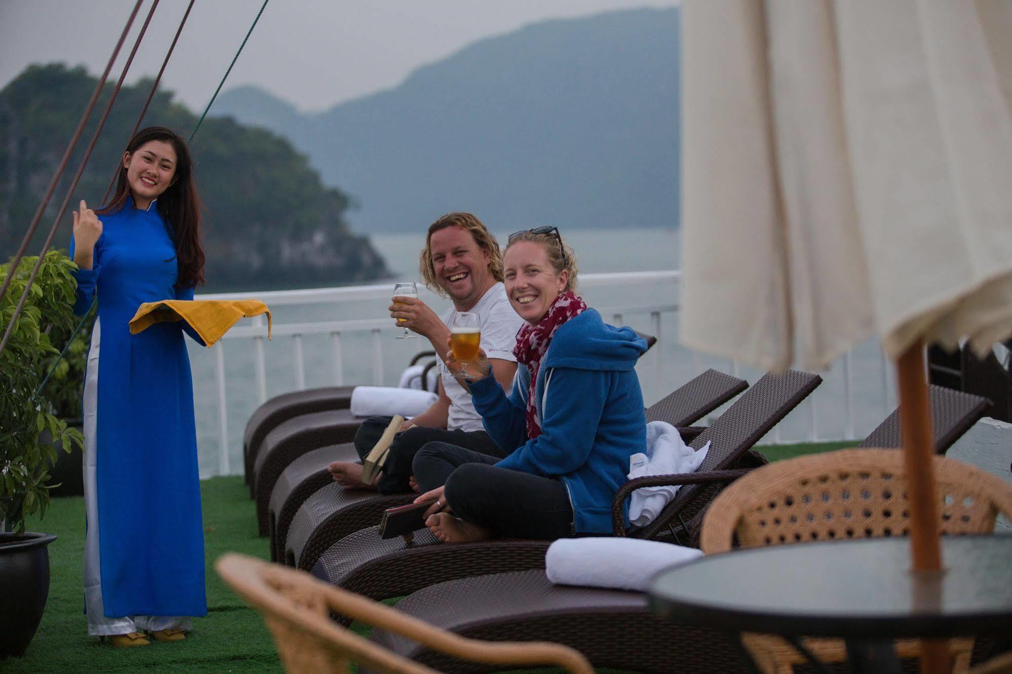 Flamingo Luxury Cruises Hotel Ha Long Exterior photo