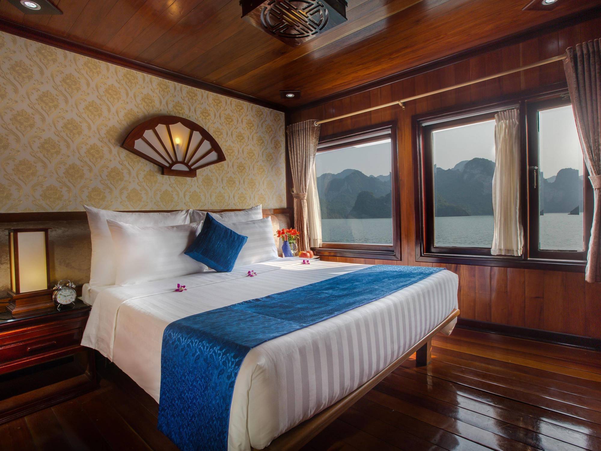 Flamingo Luxury Cruises Hotel Ha Long Exterior photo