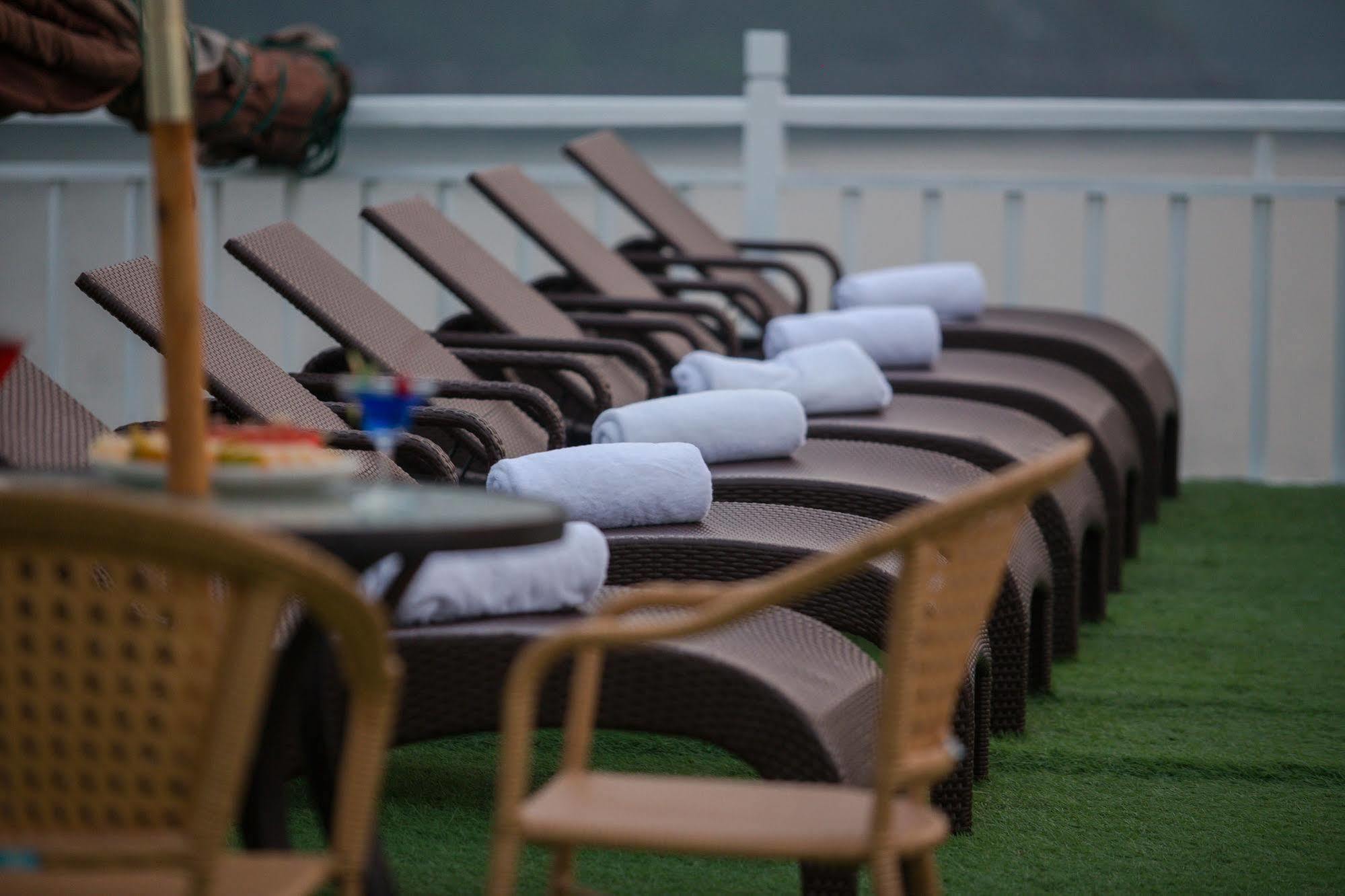 Flamingo Luxury Cruises Hotel Ha Long Exterior photo