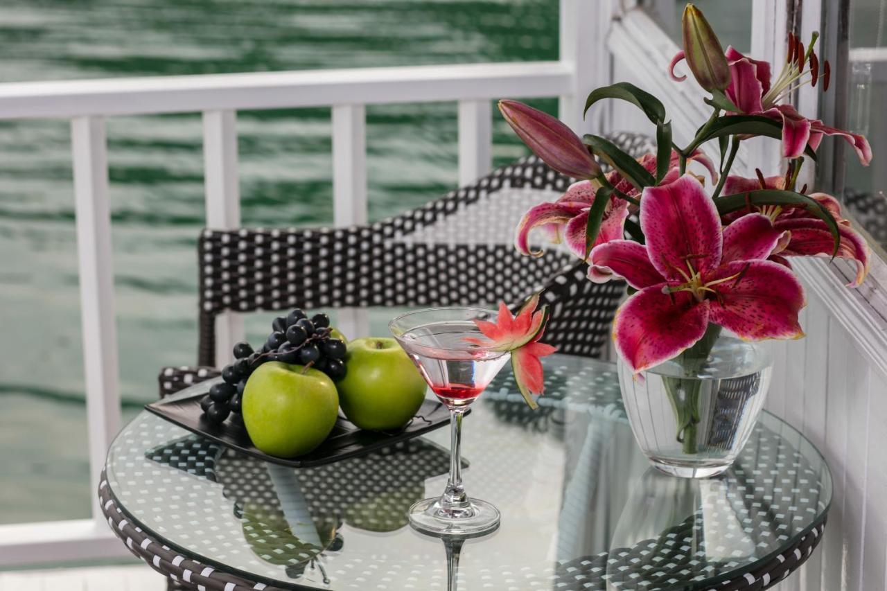 Flamingo Luxury Cruises Hotel Ha Long Exterior photo