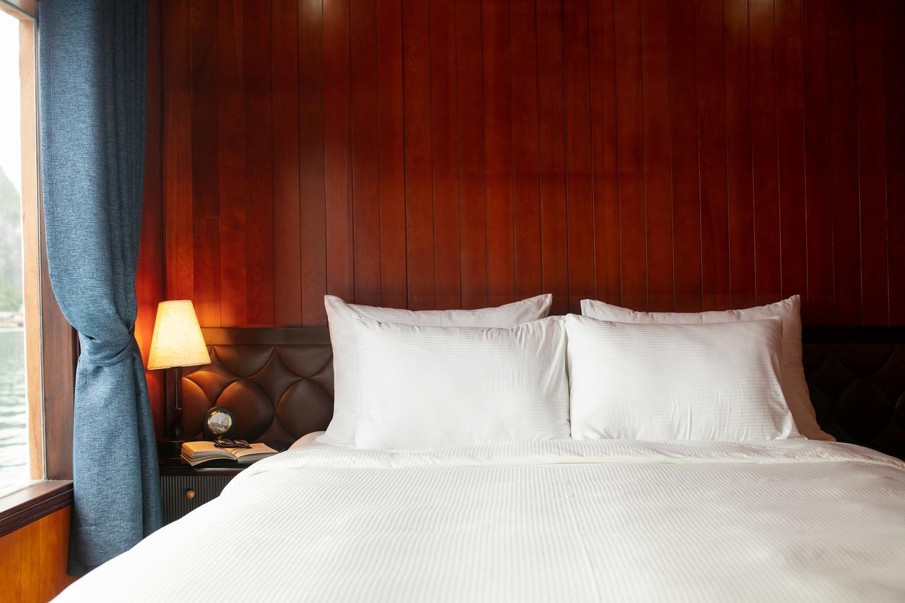 Flamingo Luxury Cruises Hotel Ha Long Exterior photo