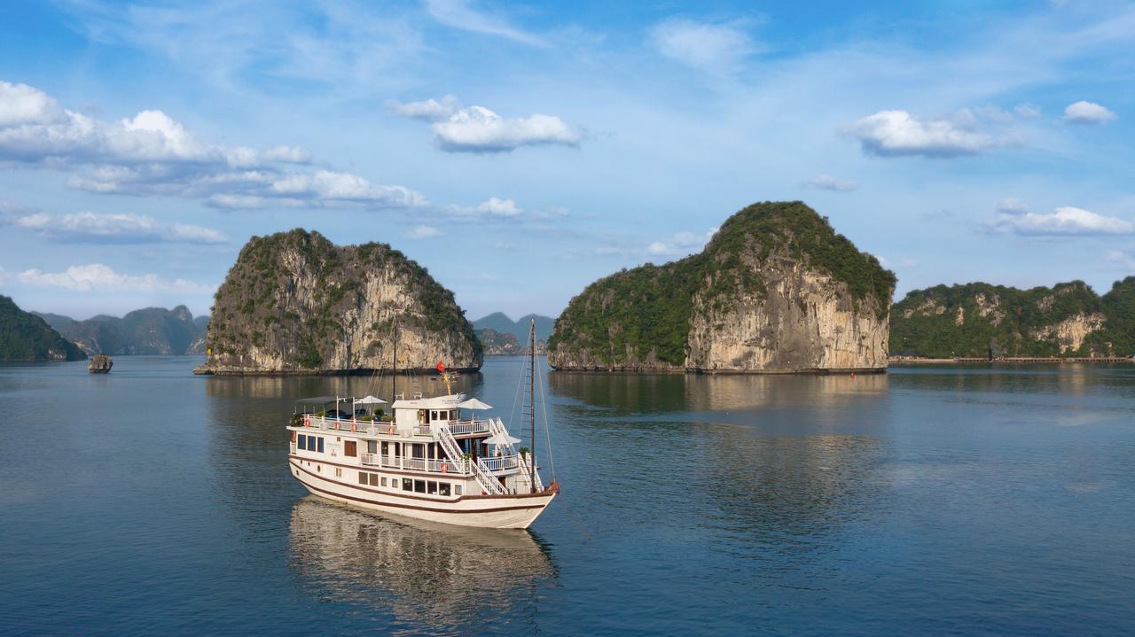 Flamingo Luxury Cruises Hotel Ha Long Exterior photo