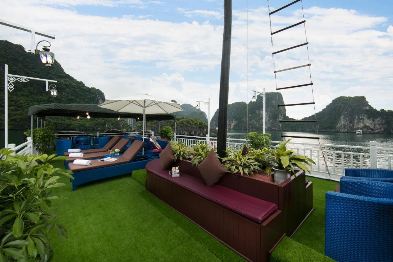 Flamingo Luxury Cruises Hotel Ha Long Exterior photo