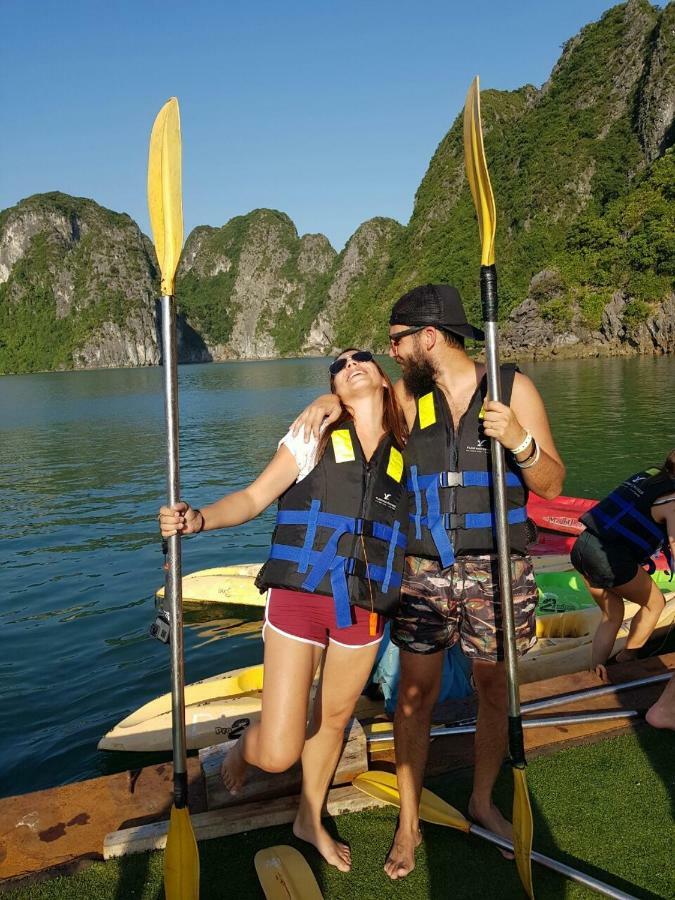Flamingo Luxury Cruises Hotel Ha Long Exterior photo
