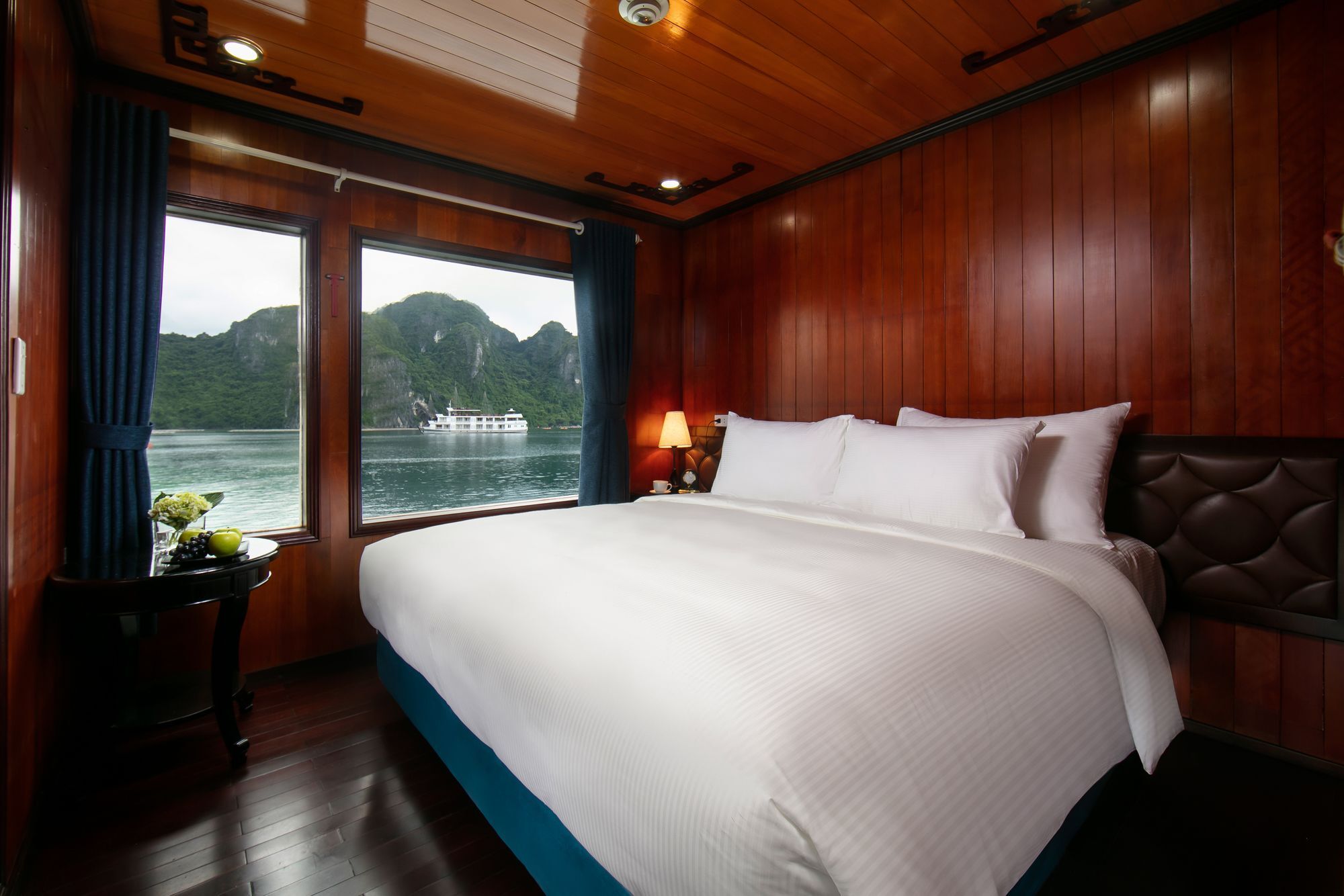 Flamingo Luxury Cruises Hotel Ha Long Exterior photo